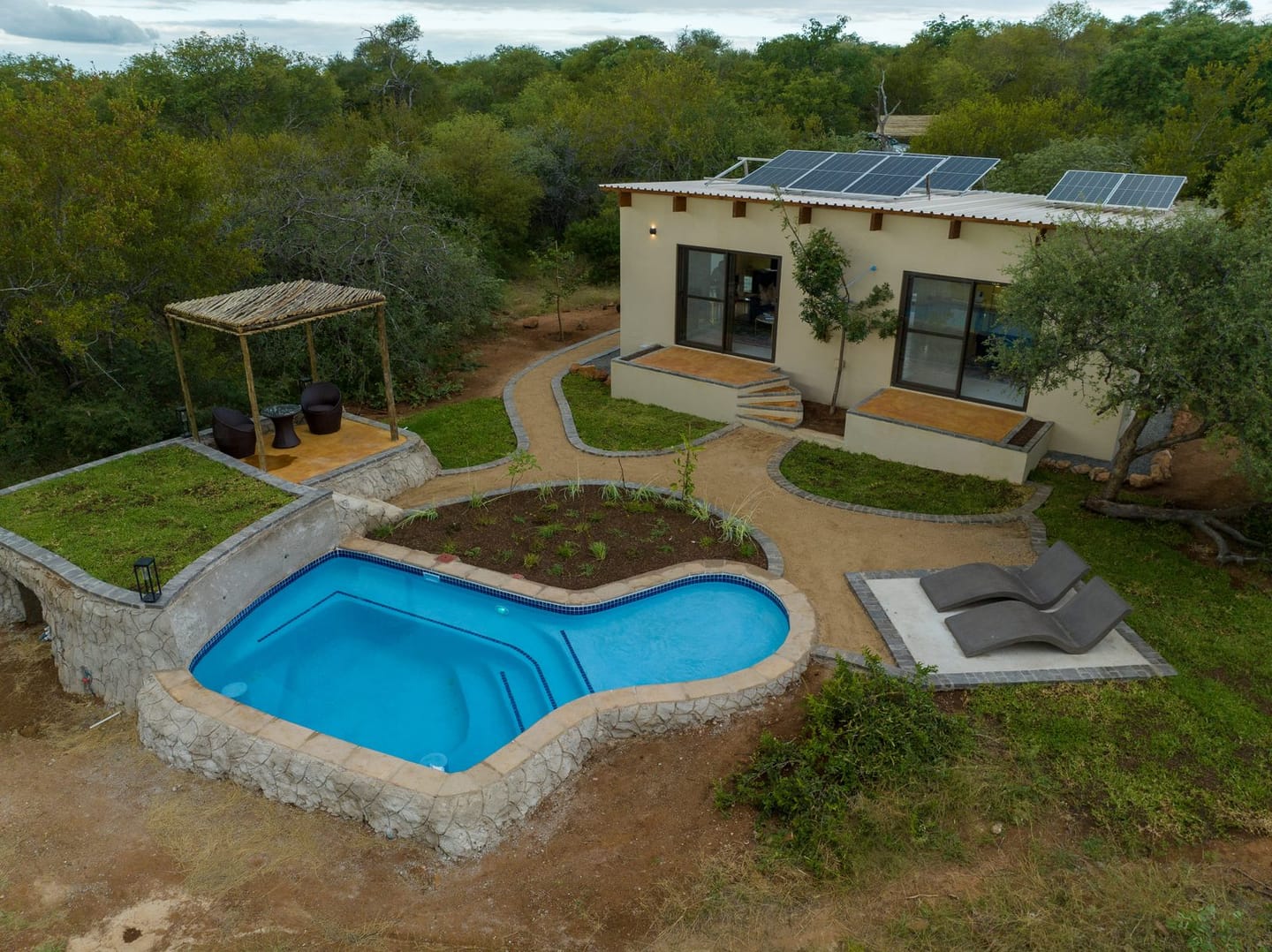 Bird's-eye view of the Bradberry Suite at Oase.